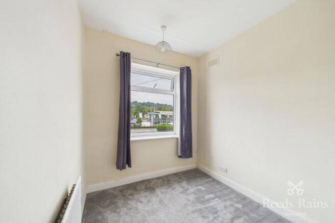 3 bed Semi-Detached for sale Image 10