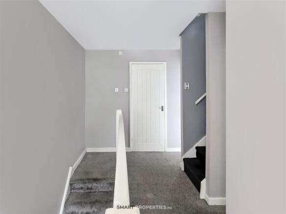 4 bed Terraced to rent Image 7