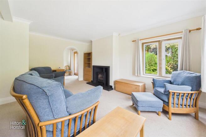 4 bed Detached to rent Image 4