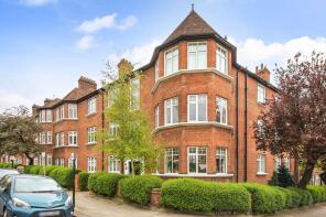 40, Cholmley Gardens, London NW6 1AH