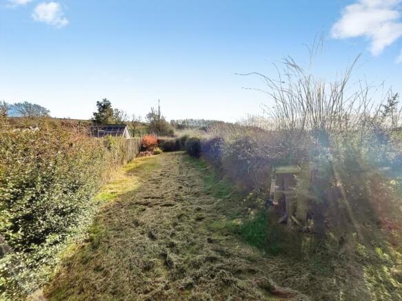 3 bed House for sale Image 5