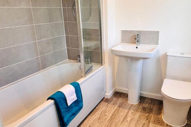 3 bed Semi-Detached for sale Image 6