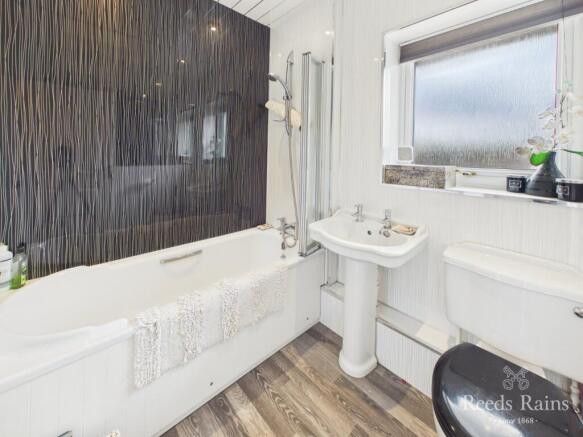 3 bed Detached for sale Image 8