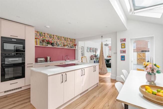 Kitchen.JPG