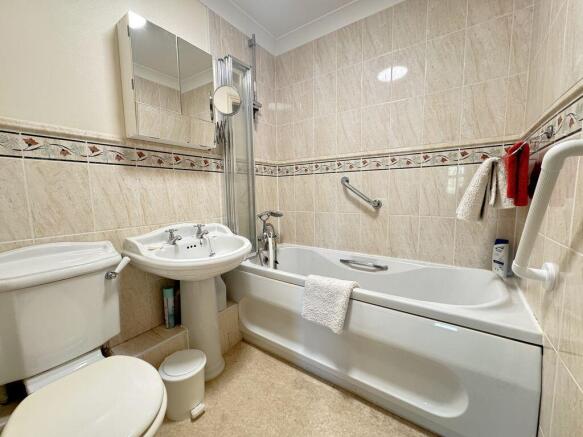 Main Bathroom