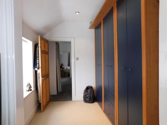 dressing room 2