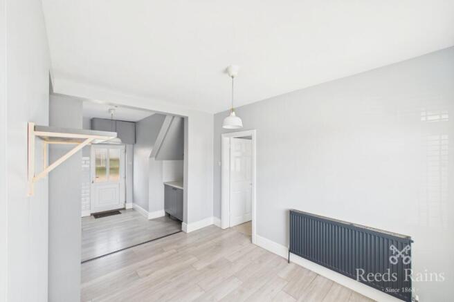 3 bed Terraced to rent Image 4