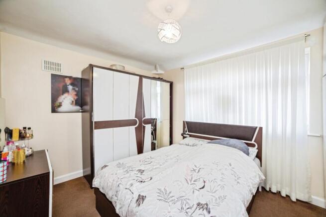 3 bed Semi-Detached for sale Image 11