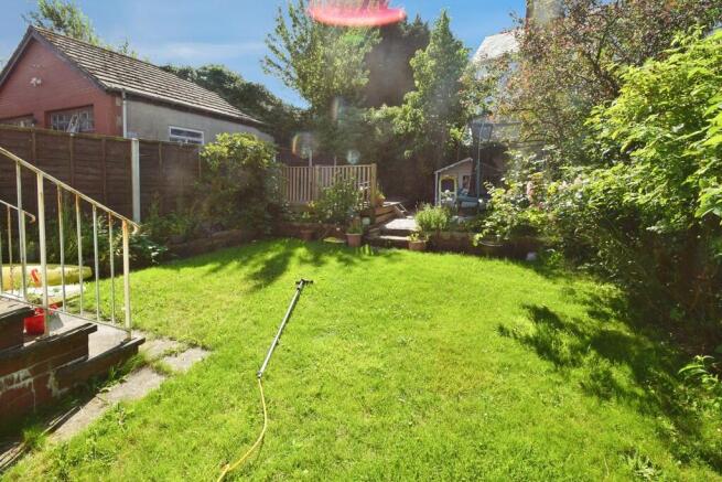 4 bed Semi-Detached for sale Image 11