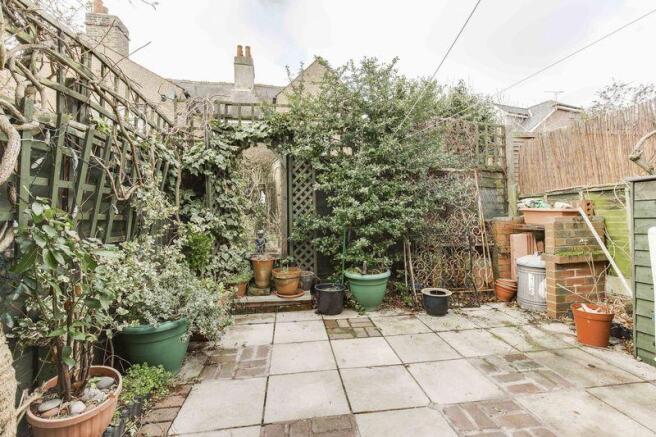 Courtyard garden