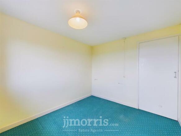 CAM03686G0-PR0151-STILL024.jpg