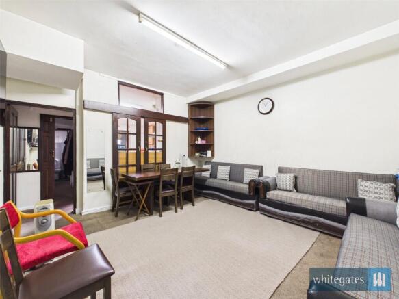 5 bed Terraced for sale Image 5