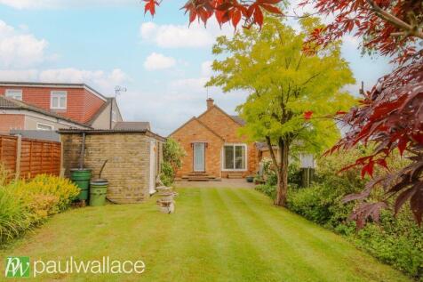 Langfield Close, Nazeing