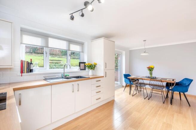 Kitchen / dining room