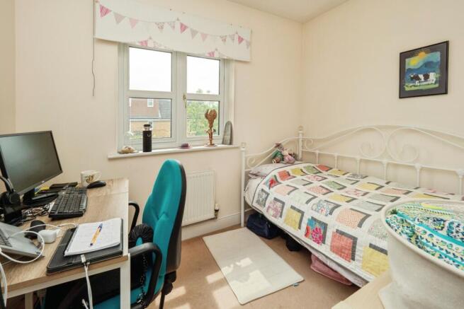 4 bed Detached for sale Image 11