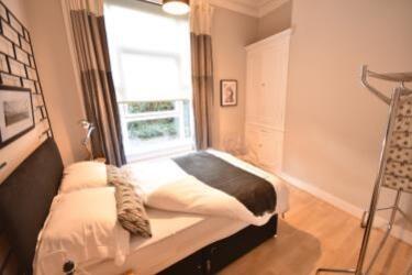 11a chester crescent pics5_sml