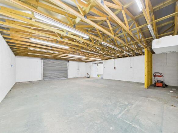 CAM03185G0-PR0101-STILL001