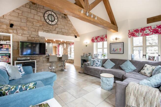 Sitting Room2.jpg