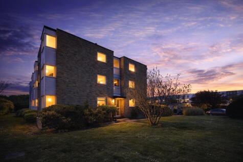 Winston Close, Romford, RM7