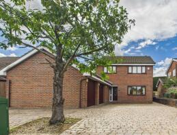23, Boars Head Avenue, Standish WN6 0BH