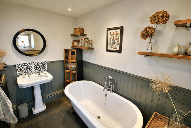 3 bed Cottage for sale Image 7