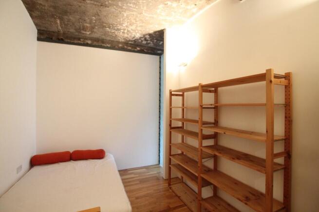 2 bed Flat to rent Image 7