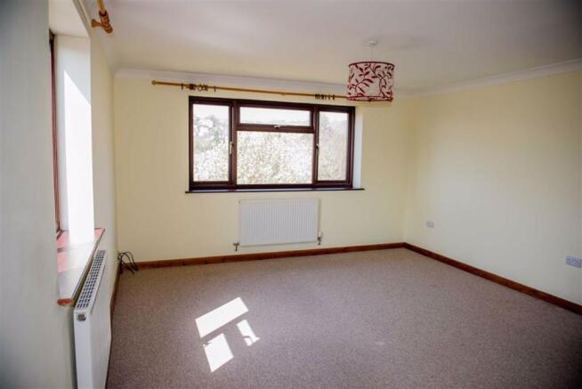Master Bedroom (1)