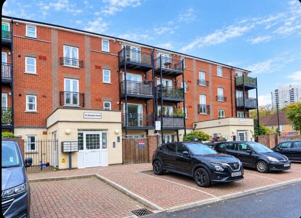 1-bed flat on Gareth Drive, Edmonton,London, N9, £260,000