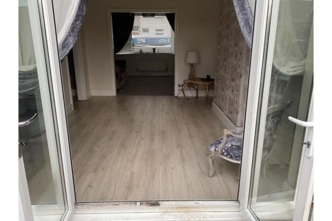 3 bed Semi-Detached for sale Image 6