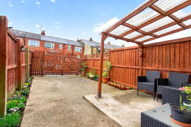 2 bed Terraced for sale Image 9