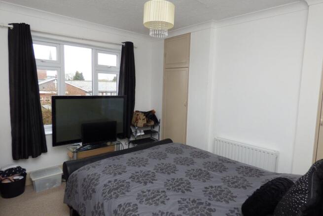 Ferry Road, main bed