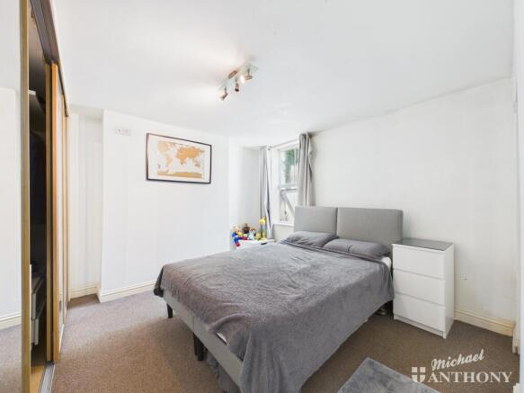 CAM02773G0-PR0444-STILL004