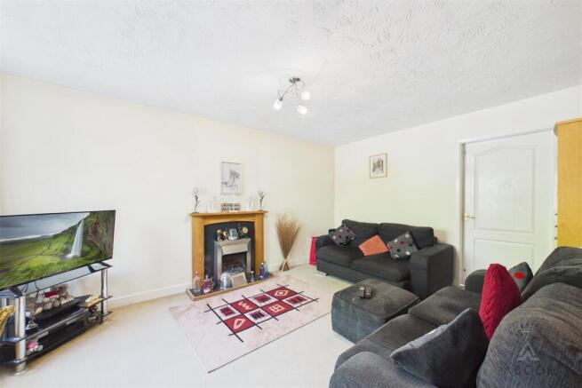CAM03790G0-PR0167-STILL011.jpg