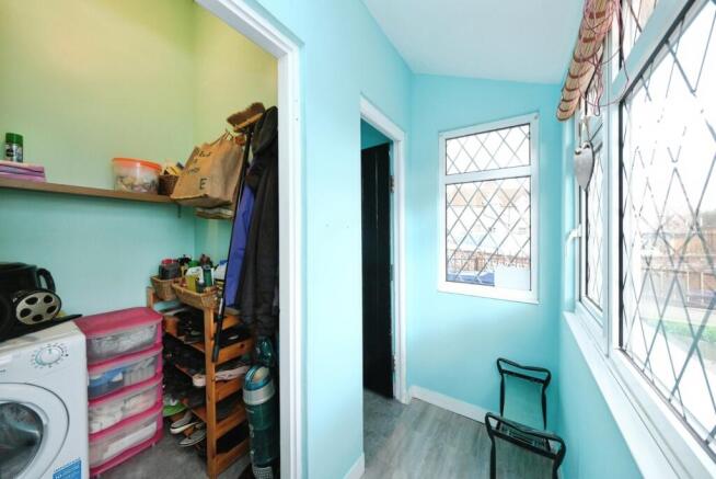 3 bed Semi-Detached for sale Image 9
