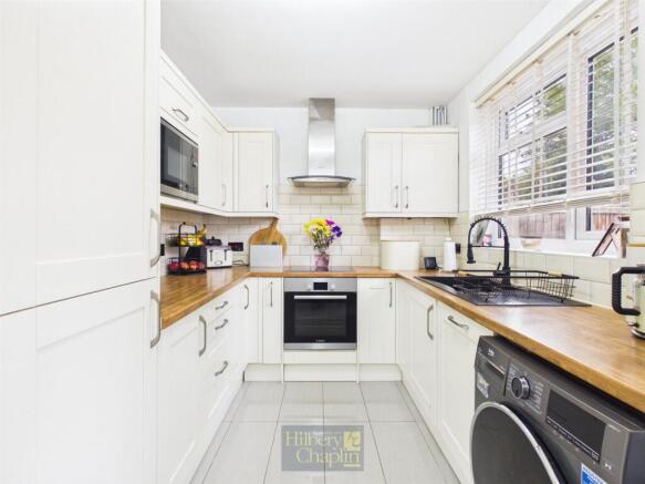 Fielding Way, Hutton, Brentwood, Essex, CM13 photo 4