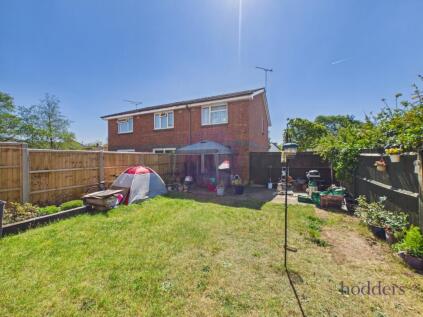 New Haw, Surrey, KT15