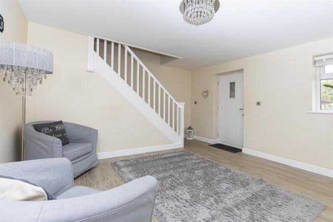 4 bed Detached for sale Image 8