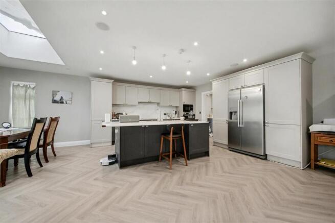 Kitchen Diner (1).jpg