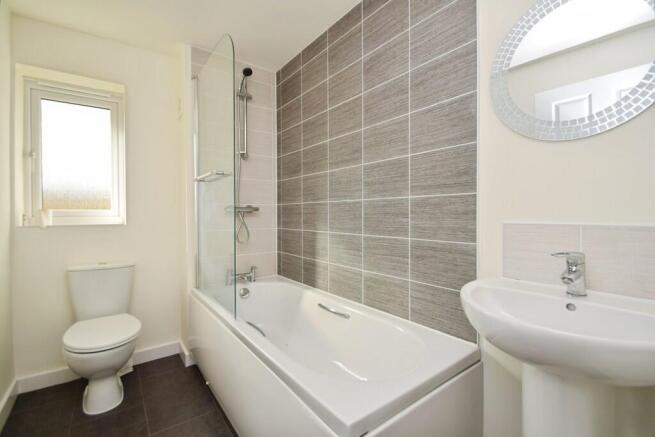 3 bed Semi-Detached for sale Image 8