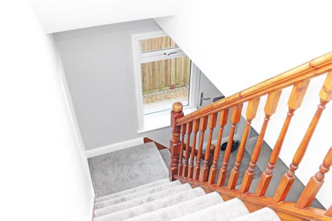(28.12.2020) 24 Plomer Green Lane Stairs.JPG
