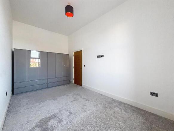 1 bed Apartment for sale Image 8