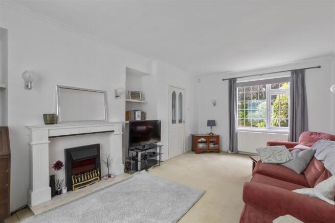 3 bed Semi-Detached for sale Image 9