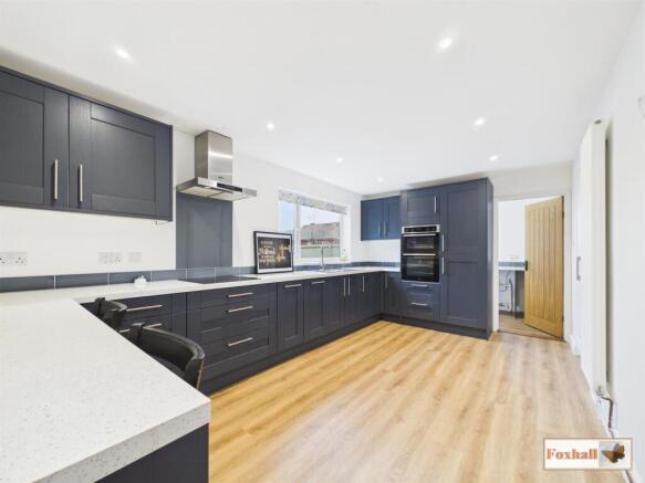 Kitchen/Breakfast Room