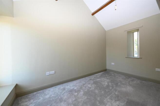 3 bed Barn Conversion for sale Image 10