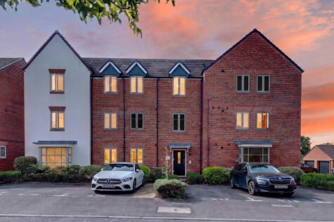 Ifould Crescent, Wokingham, RG40