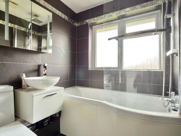 Renda Road, Holbury, SO45 photo 4