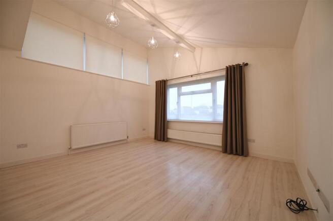 Lounge / Dining Room