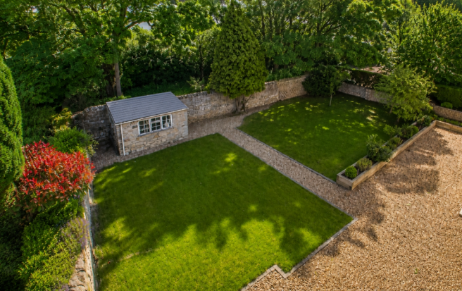 4 bed Detached for sale Image 8