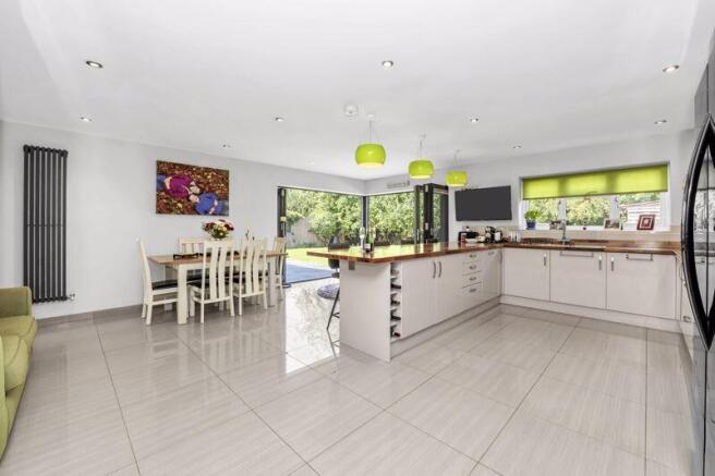 Kitchen/Breakfast Room