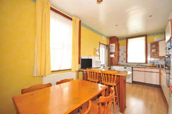 Kitchen/Breakfast Room